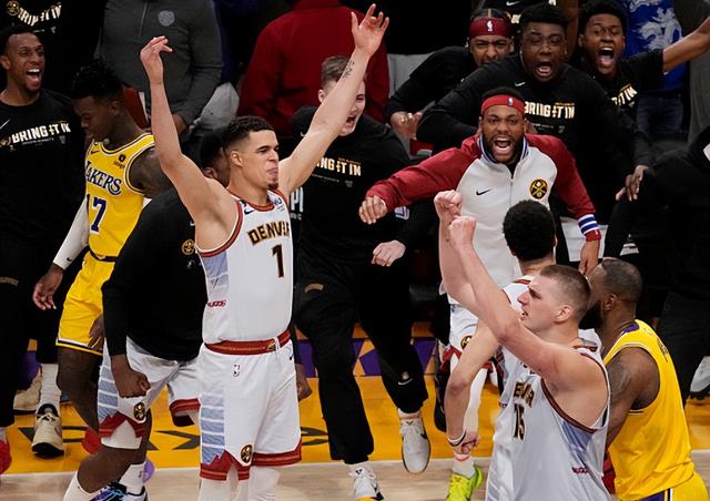 荷兰队疯狂进球,横扫对手晋级四分之一决赛的简单介绍 荷兰队疯狂进球,横扫对手晋级四分之一决赛的简单介绍