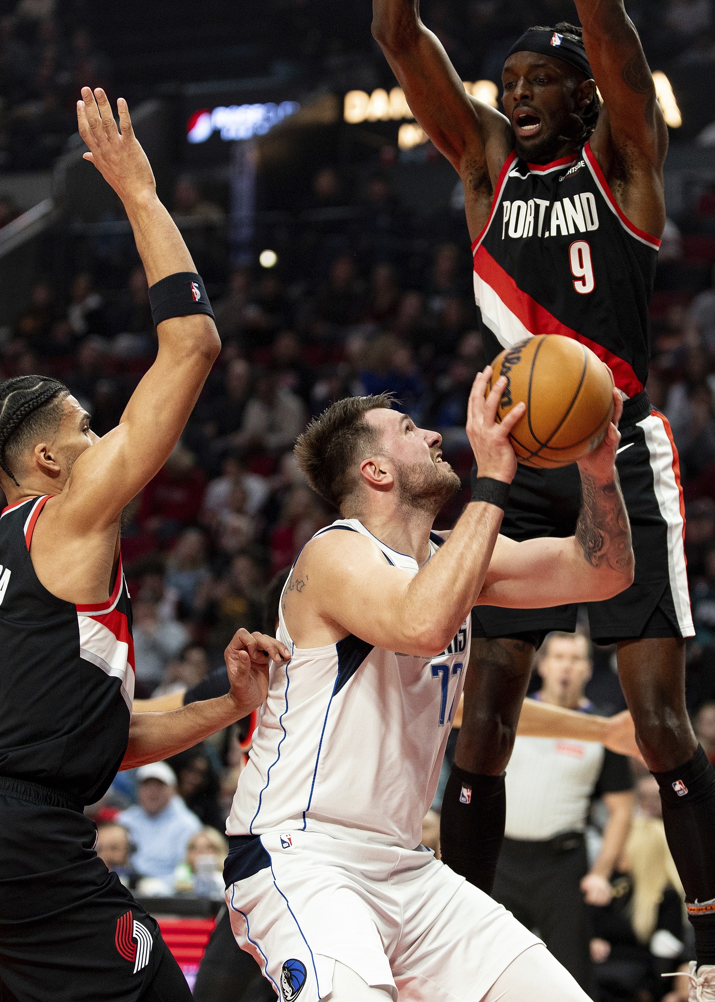 开拓者球员技高一筹,凭借默契士气获胜的简单介绍 开拓者球员技高一筹,凭借默契士气获胜的简单介绍