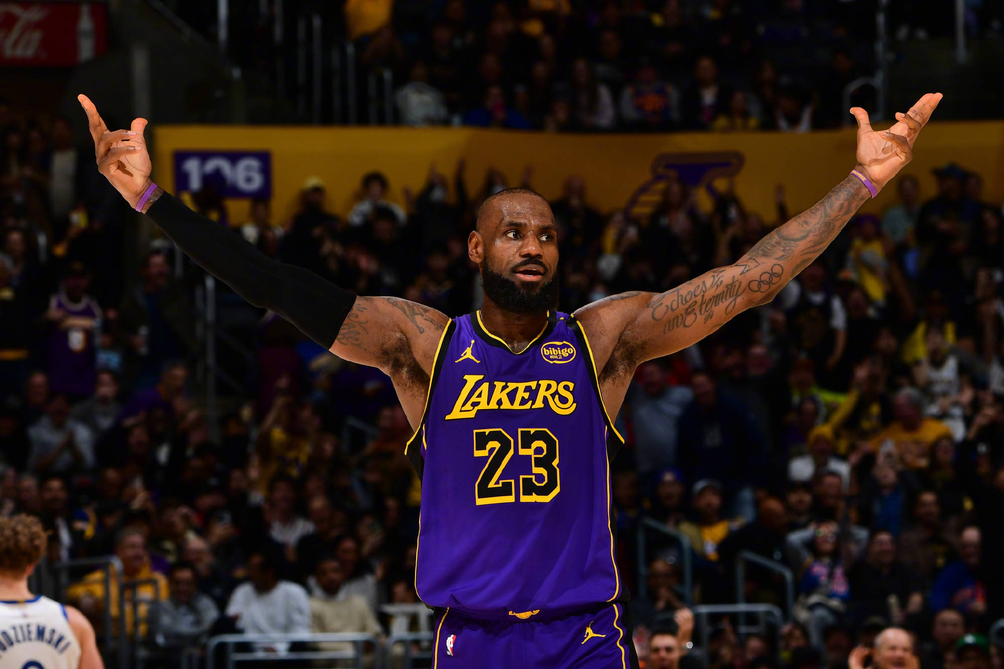 巴特勒狂砍湖人分,状态爆棚迎来新赛季高光! 巴特勒狂砍湖人分,状态爆棚迎来新赛季高光!